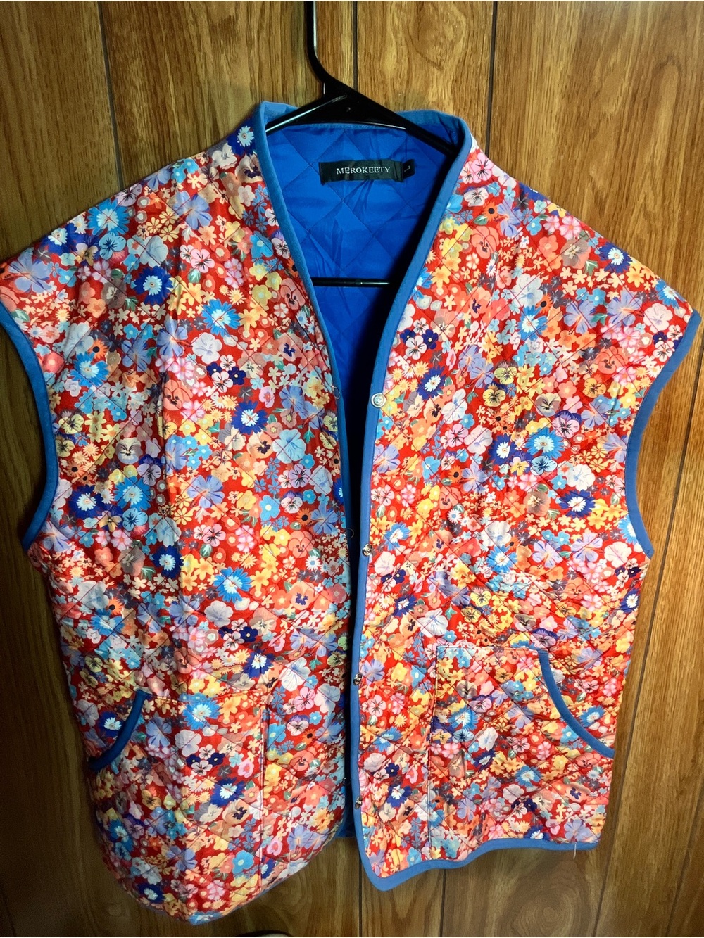 Merokeety Floral Quilted Vest in Multicolor Size Large